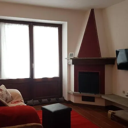 - Trilo A 5 Min. Dal Centro Apartament Courmayeur