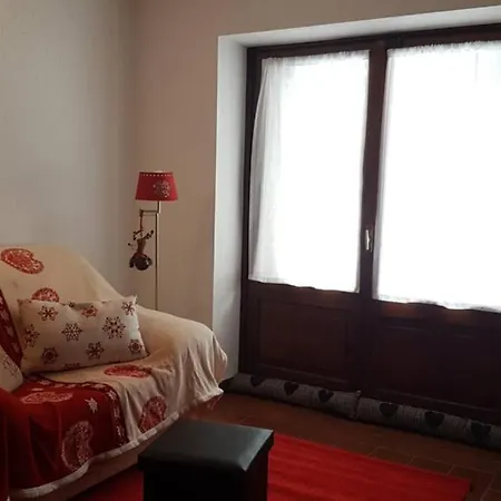 - Trilo A 5 Min. Dal Centro Courmayeur